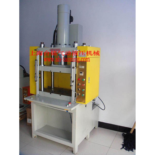 TM106-30T hydraulic machine